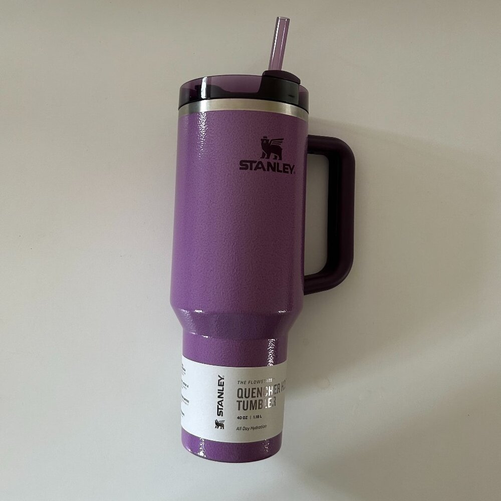 NEW Stanley 40oz Quencher H2.0 Tumbler Hammertone Lilac